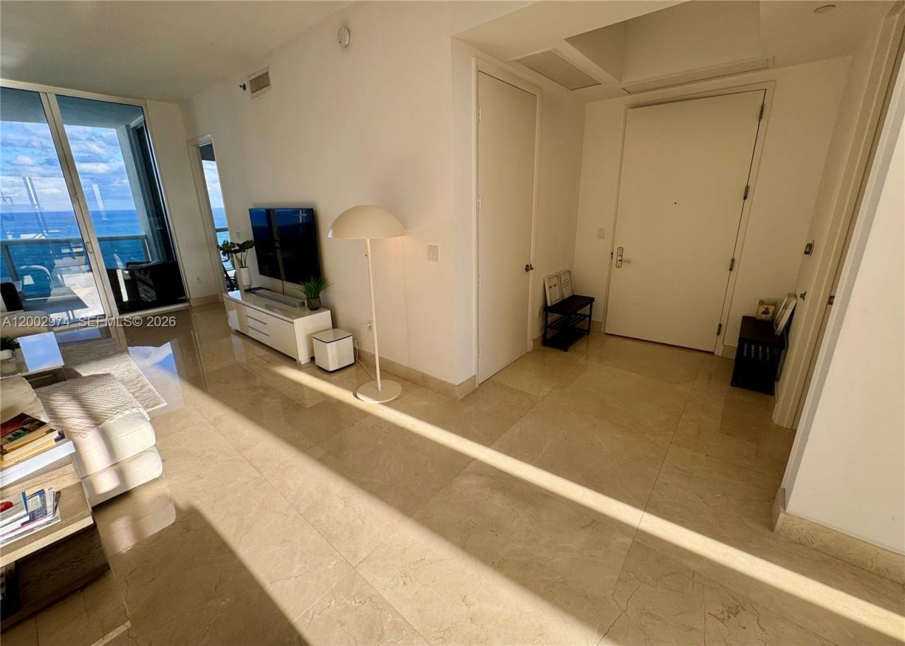 15901 Collins Ave, Unit 1804, Sunny Isles Beach, FL 33160 Photo