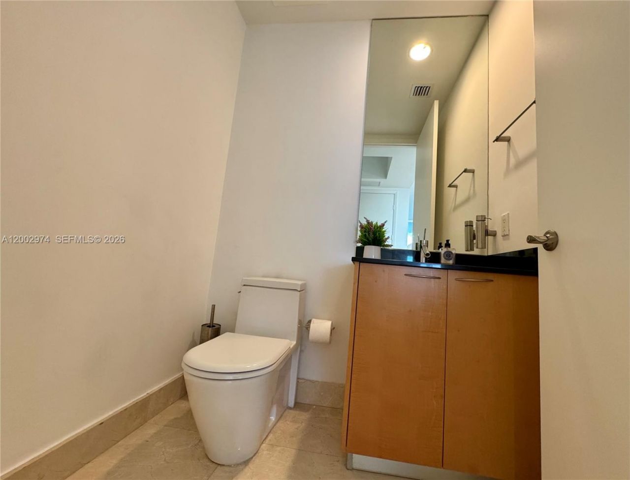 15901 Collins Ave, Unit 1804, Sunny Isles Beach, FL 33160 Photo