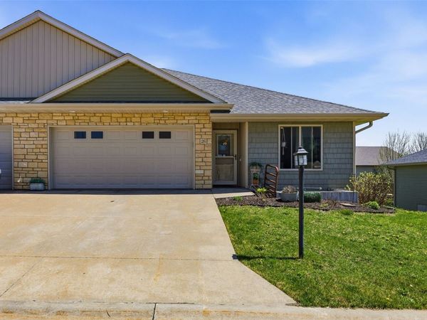 26 Renee Lane, Tiffin, IA 52340