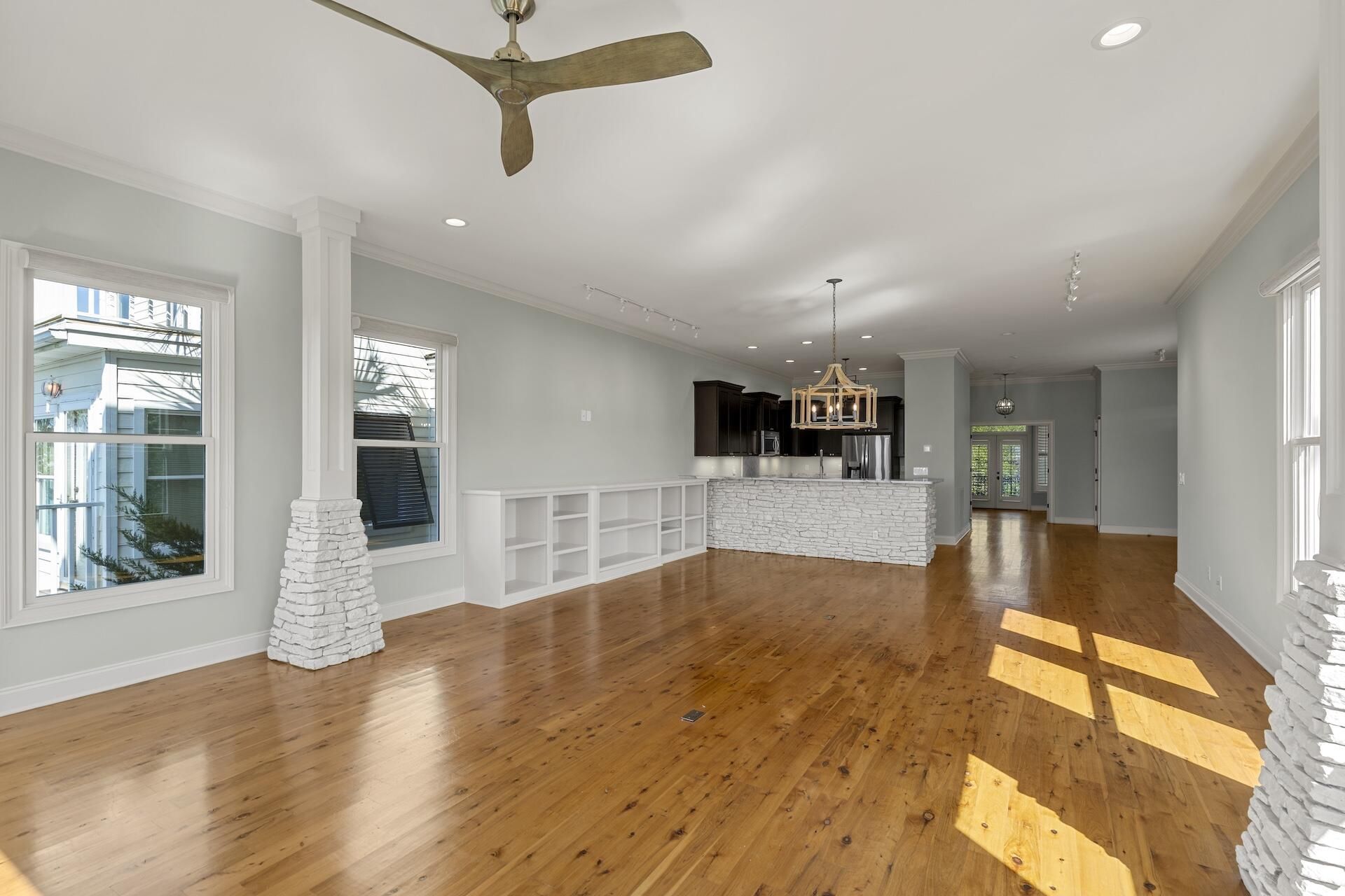 1491 Palmcrest Drive Photo 11