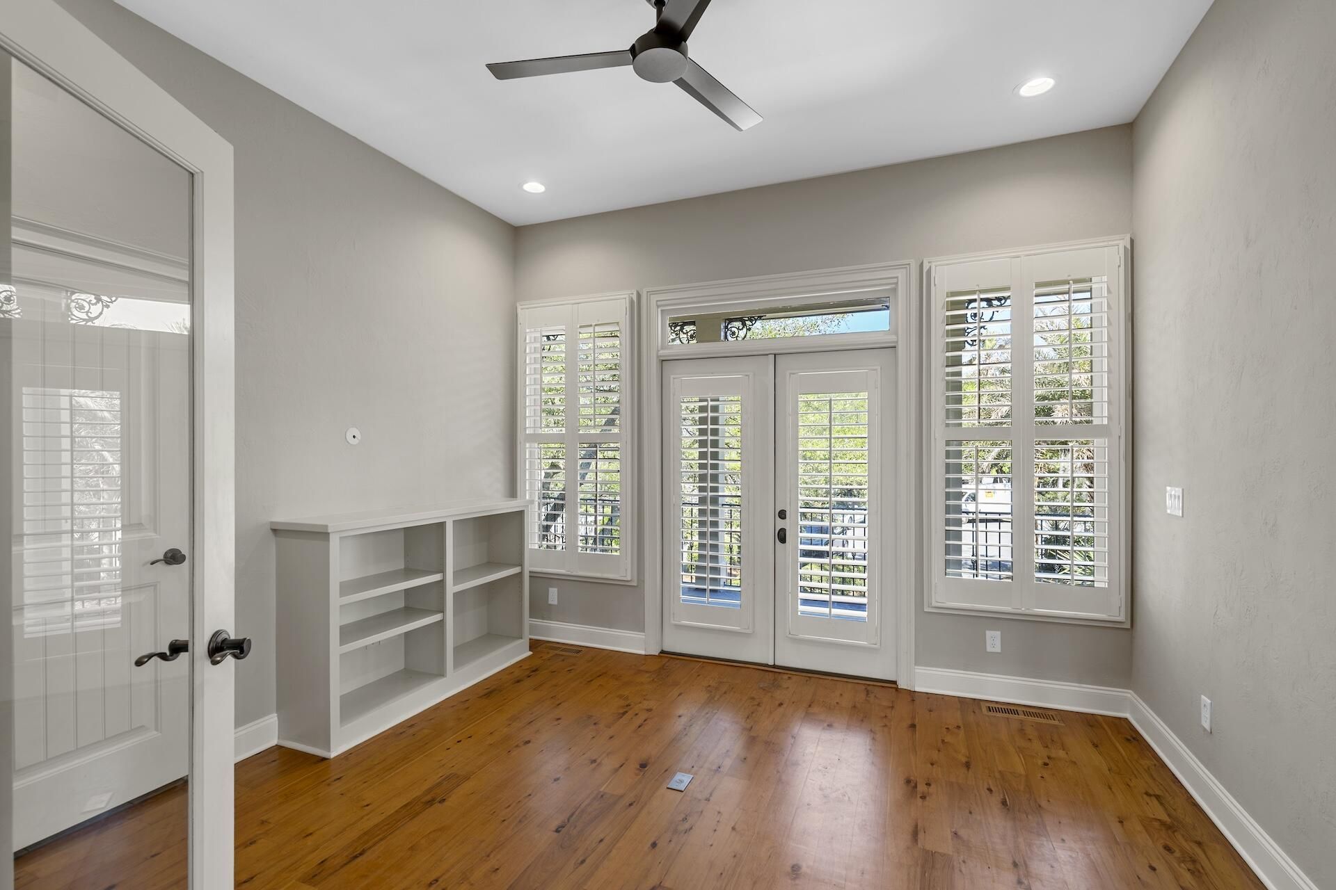 1491 Palmcrest Drive Photo 17