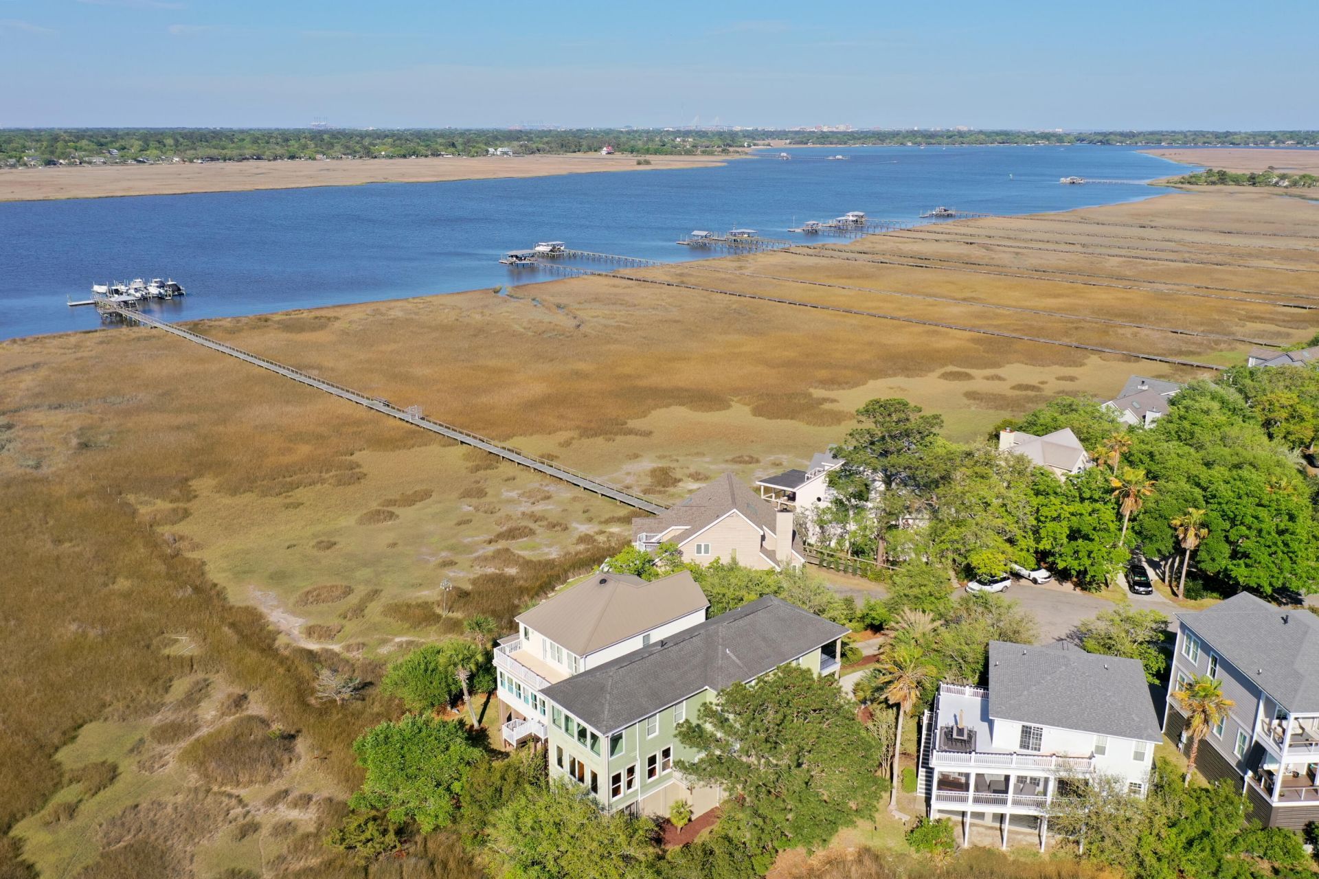 1491 Palmcrest Drive Photo 4