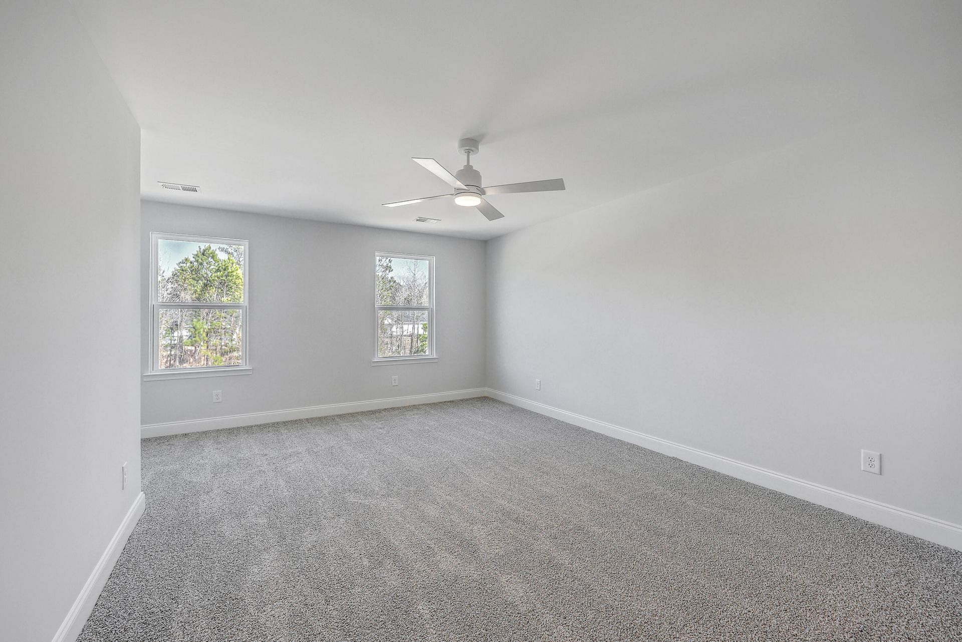 513 New Regenia Place Photo 12
