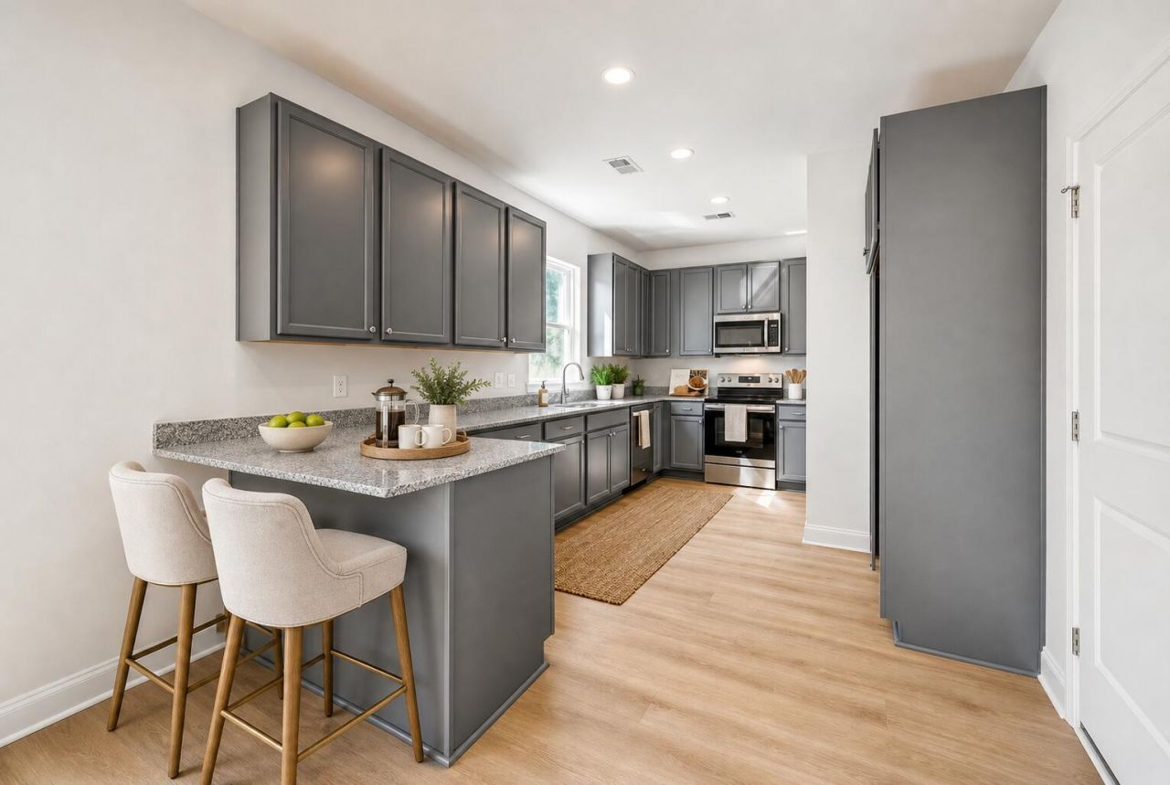 513 New Regenia Place Photo 4