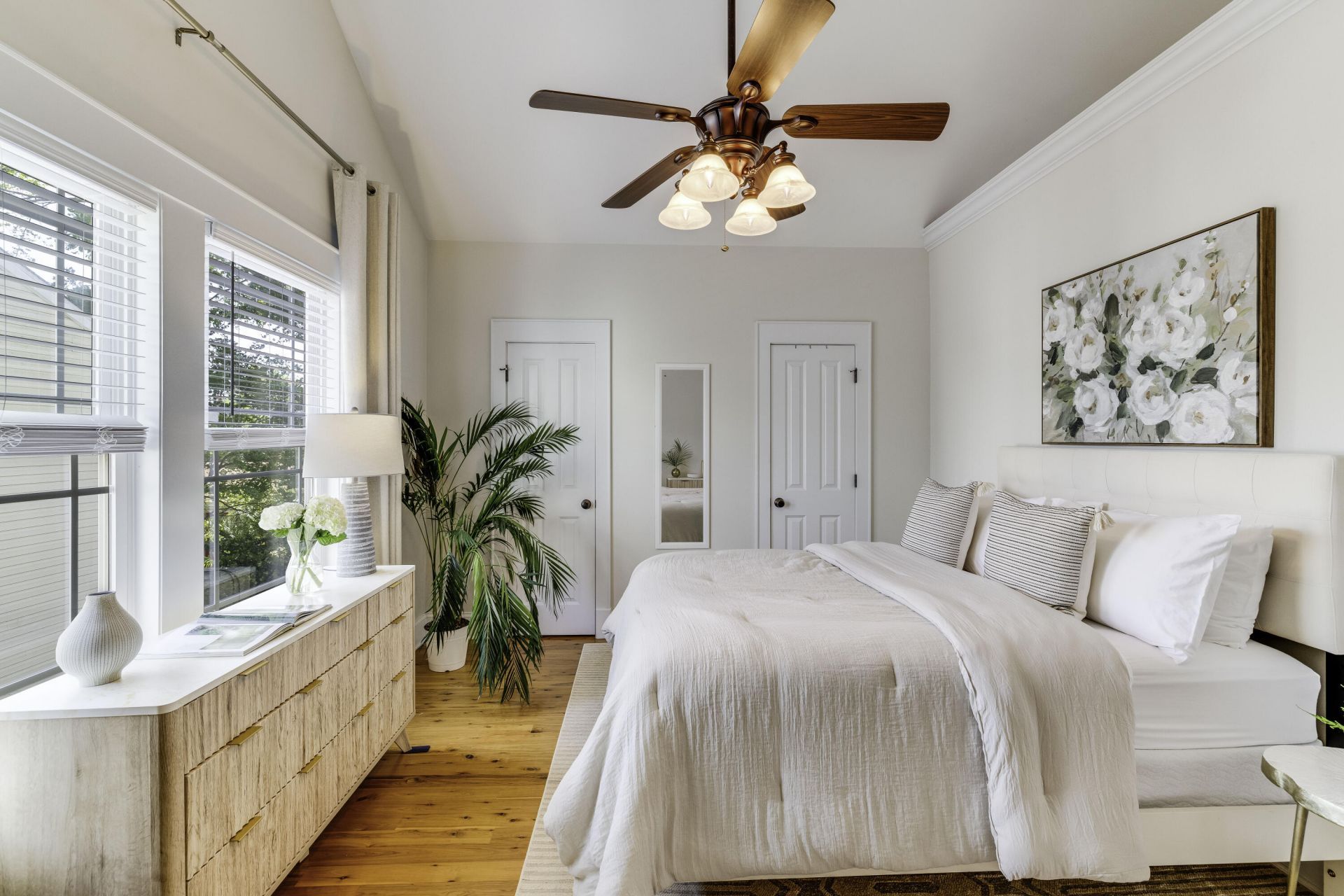 4 Senate Street Photo 21