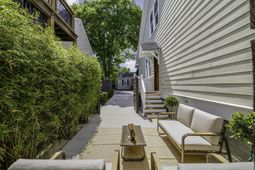 4 Senate Street photo 4