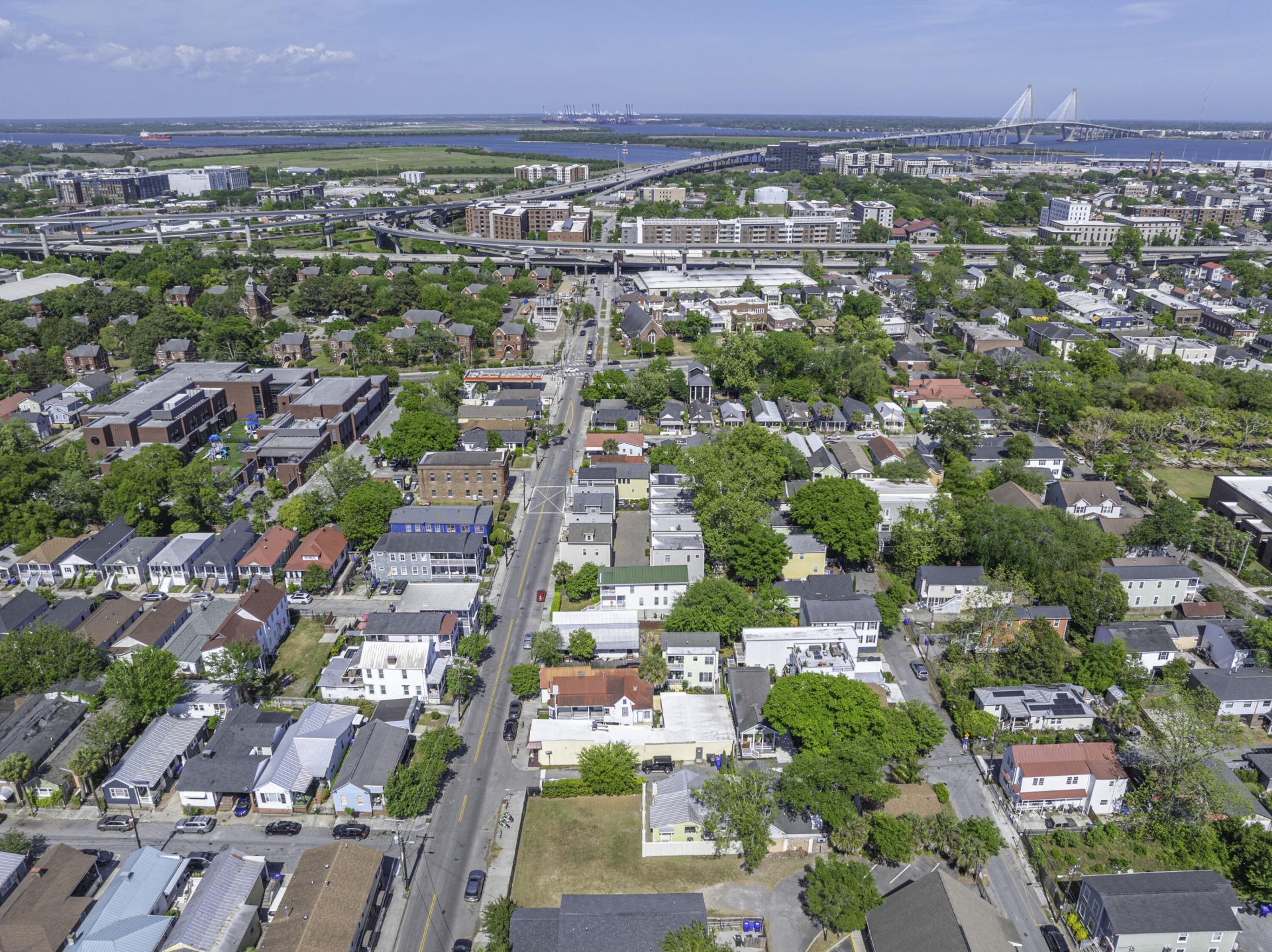 4 Senate Street Photo 32