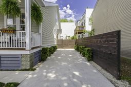 4 Senate Street photo 4