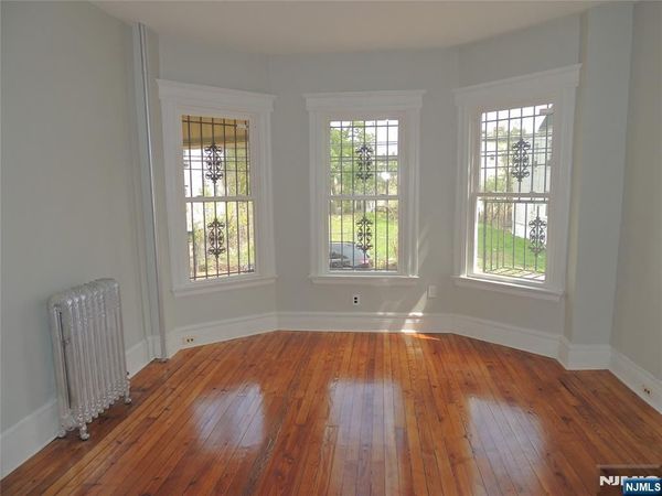 54 5th Street 1, NEWARK, NJ 07107