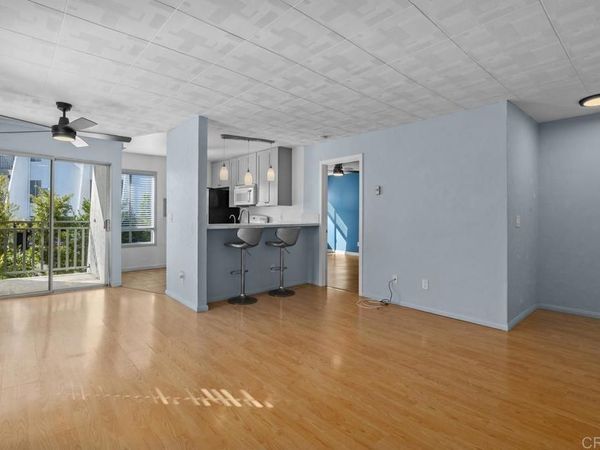 7506 Parkway Drive, Unit 201, La Mesa, CA 91942