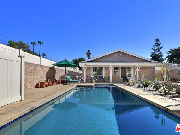 6015 Topeka Drive, Tarzana, CA 91356