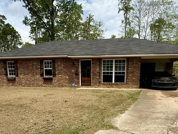 5 Green Cv., Amory, MS 38821