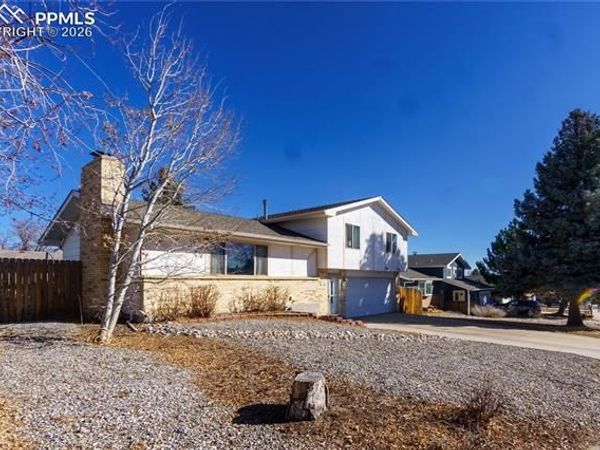 5560 Whimsical Drive, Colorado Springs, CO 80917