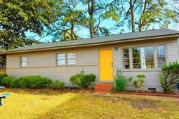 621 Skylark Drive photo 4