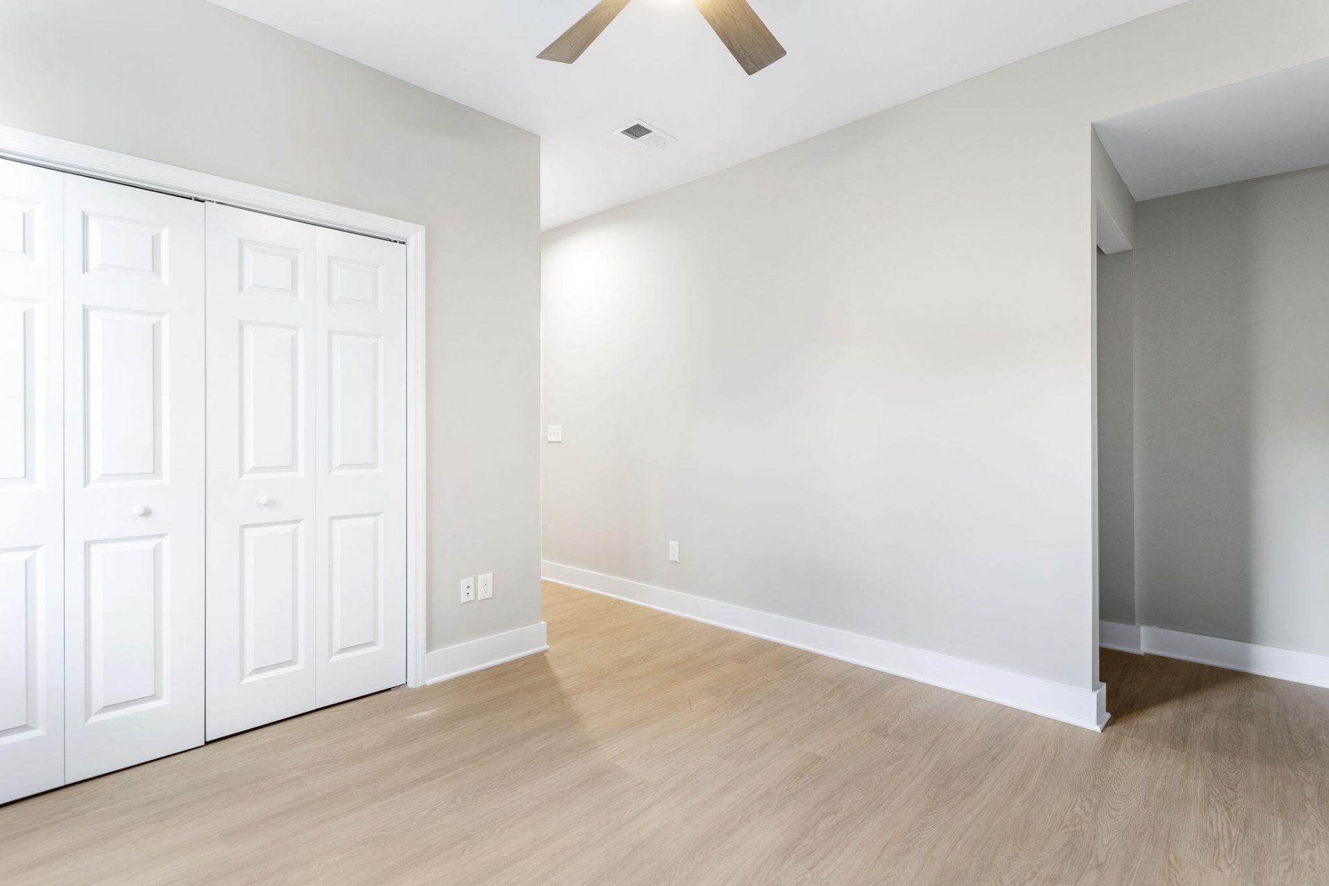 2028 Arbutus Avenue Photo 15