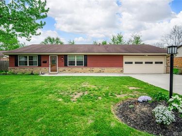 70 Gulfwood Court, Centerville, OH 45458