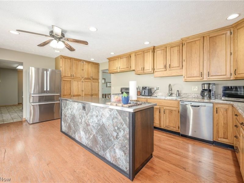 8873 Cooley Road, Ravenna, OH 44266 Photo 12