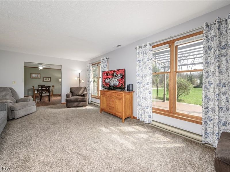 8873 Cooley Road, Ravenna, OH 44266 Photo 6