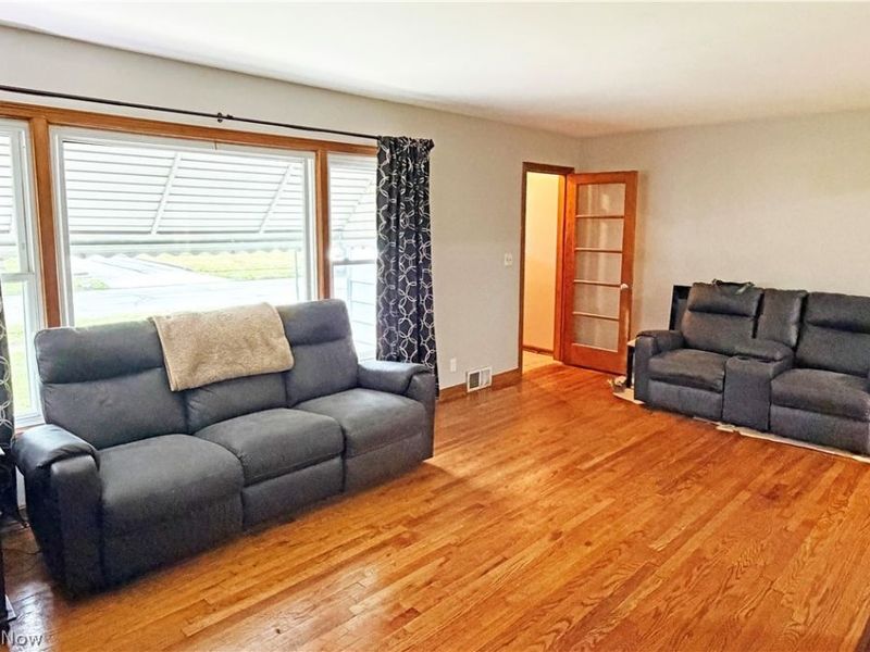 470 Sumatra Avenue, Akron, OH 44305 Photo 6