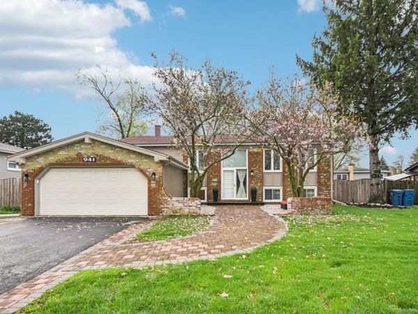 941 W Army Trail Boulevard, Addison, IL 60101