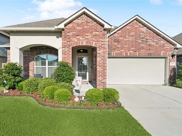 212 W LAKE Court , Slidell, LA 70461