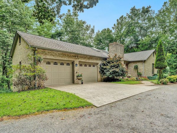 1527 Quail DR , Goodview, VA 24095