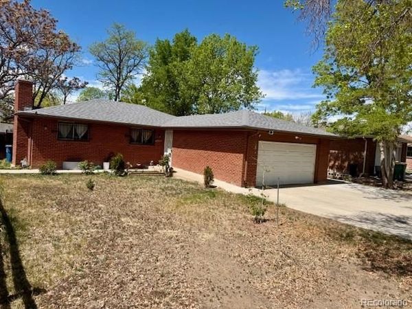 2077 Kingston Street , Aurora, CO 80010