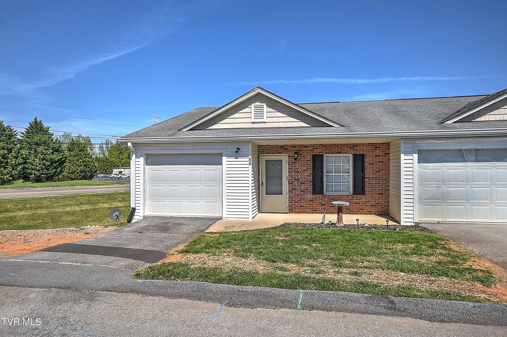 2518 Plymouth Road, Unit 45, Johnson City, TN 37601 Main Photo