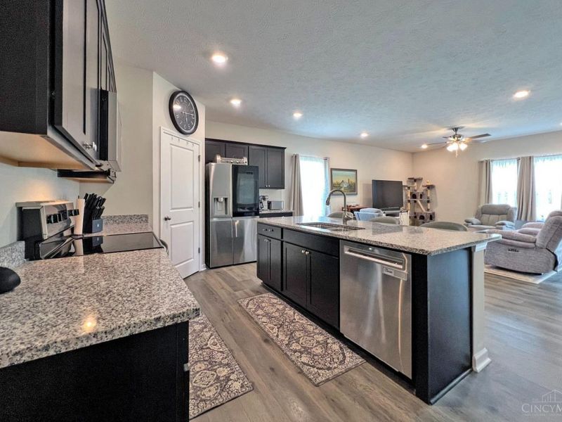 3692 Heritage Farm Lane, Amelia, OH 45102 Photo 4