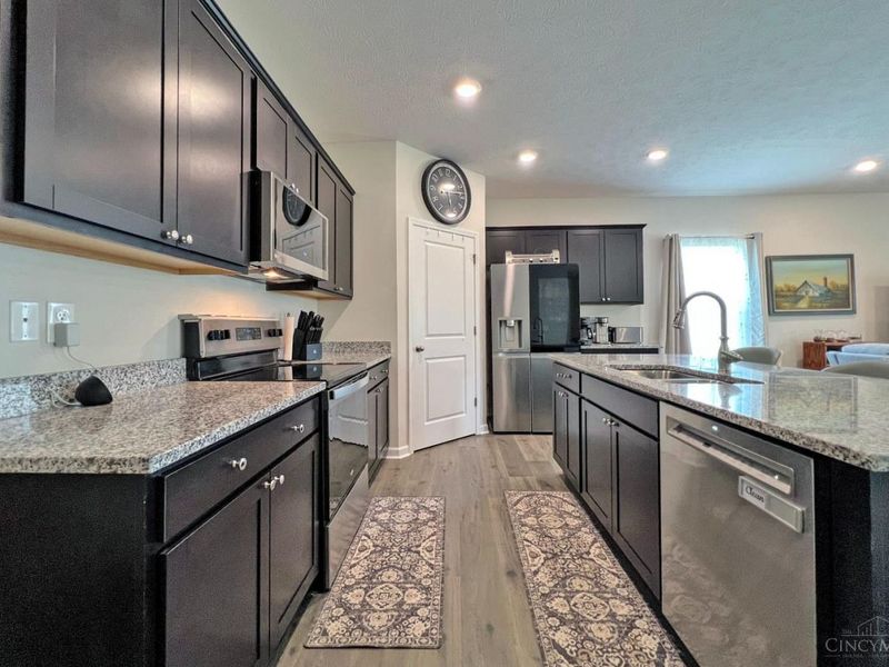 3692 Heritage Farm Lane, Amelia, OH 45102 Photo 6