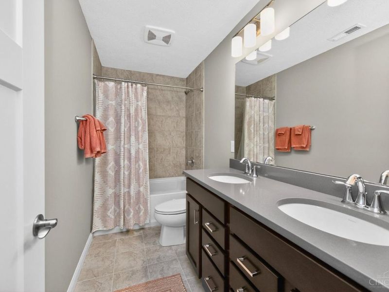 8166 Moonstone Drive, West Chester, OH 45241 Photo 51