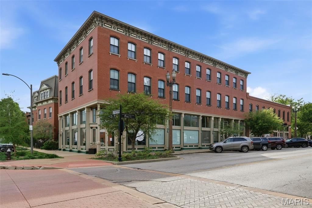 1912 Park Avenue, Unit C, Saint Louis, MO 63104 Main Photo