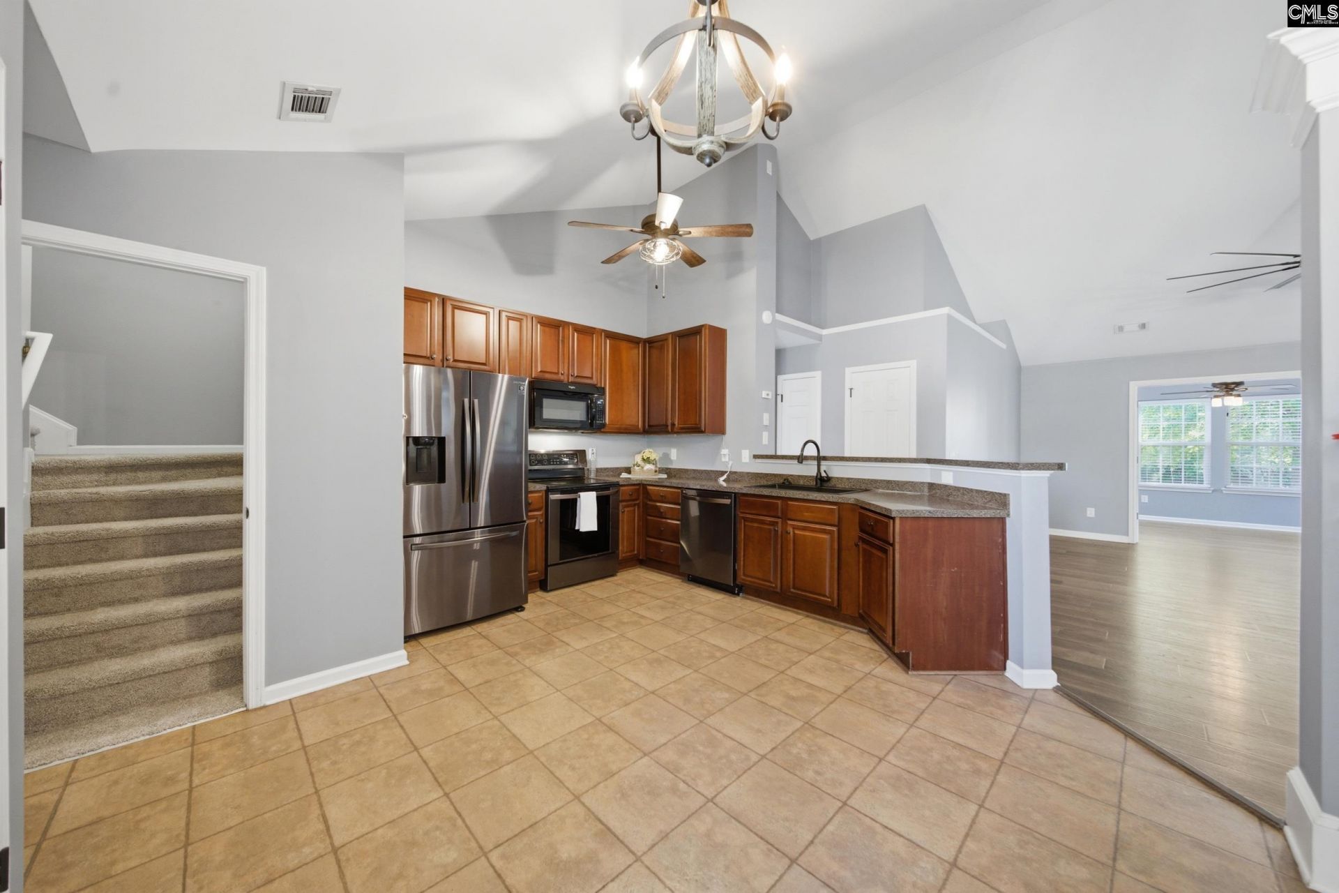 216 Loskin Lane  Photo 7