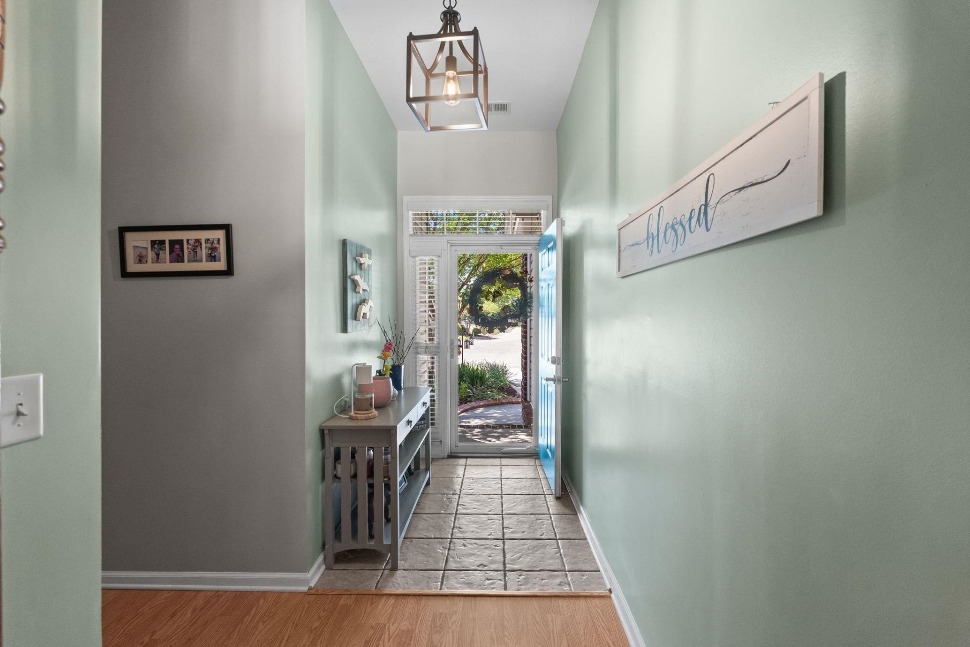 17 Passion Flower Ct.  Photo 5