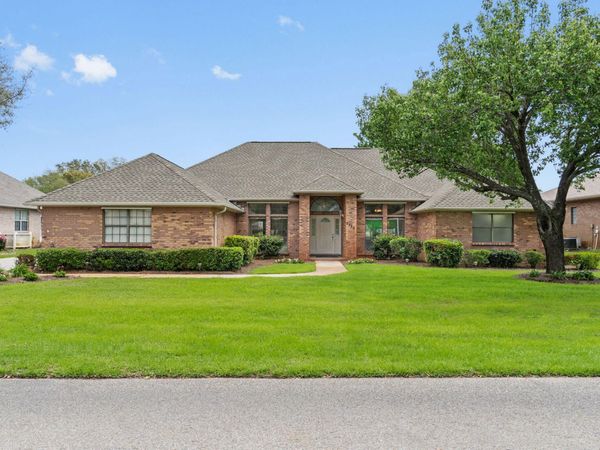 2640 Masters Boulevard, Navarre, FL 32566