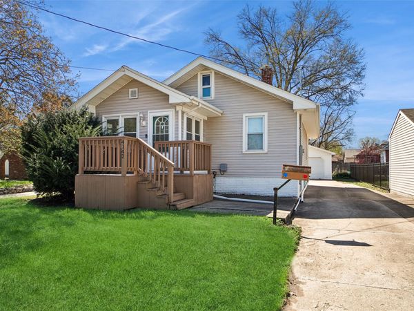 4142 Urbandale Avenue, Des Moines, IA 50310