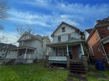 1879 Pierce Avenue , Niagara Falls, NY 14301