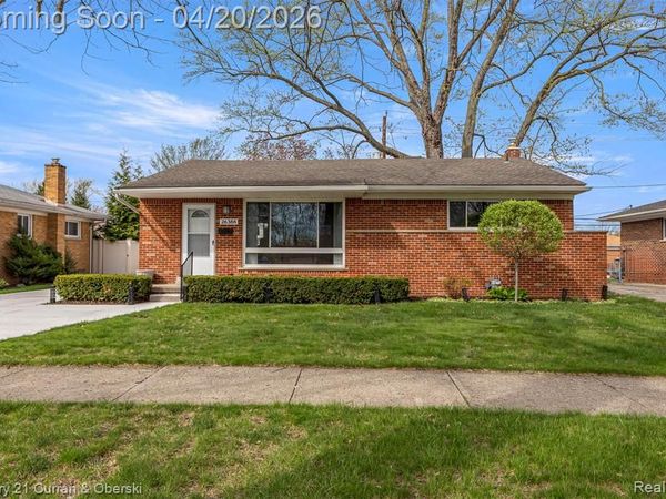 26388 Ann Arbor Trail, Dearborn Heights, MI 48127
