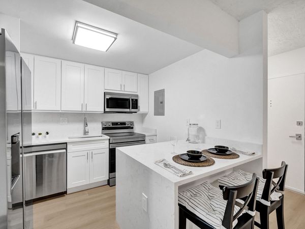 7300 NW 17th Street, Unit 305, Plantation, FL 33313