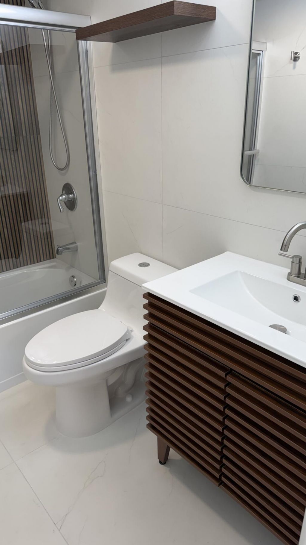 7300 NW 17th Street, Unit 305, Plantation, FL 33313 Photo