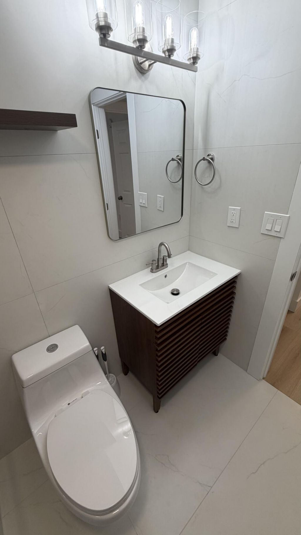 7300 NW 17th Street, Unit 305, Plantation, FL 33313 Photo