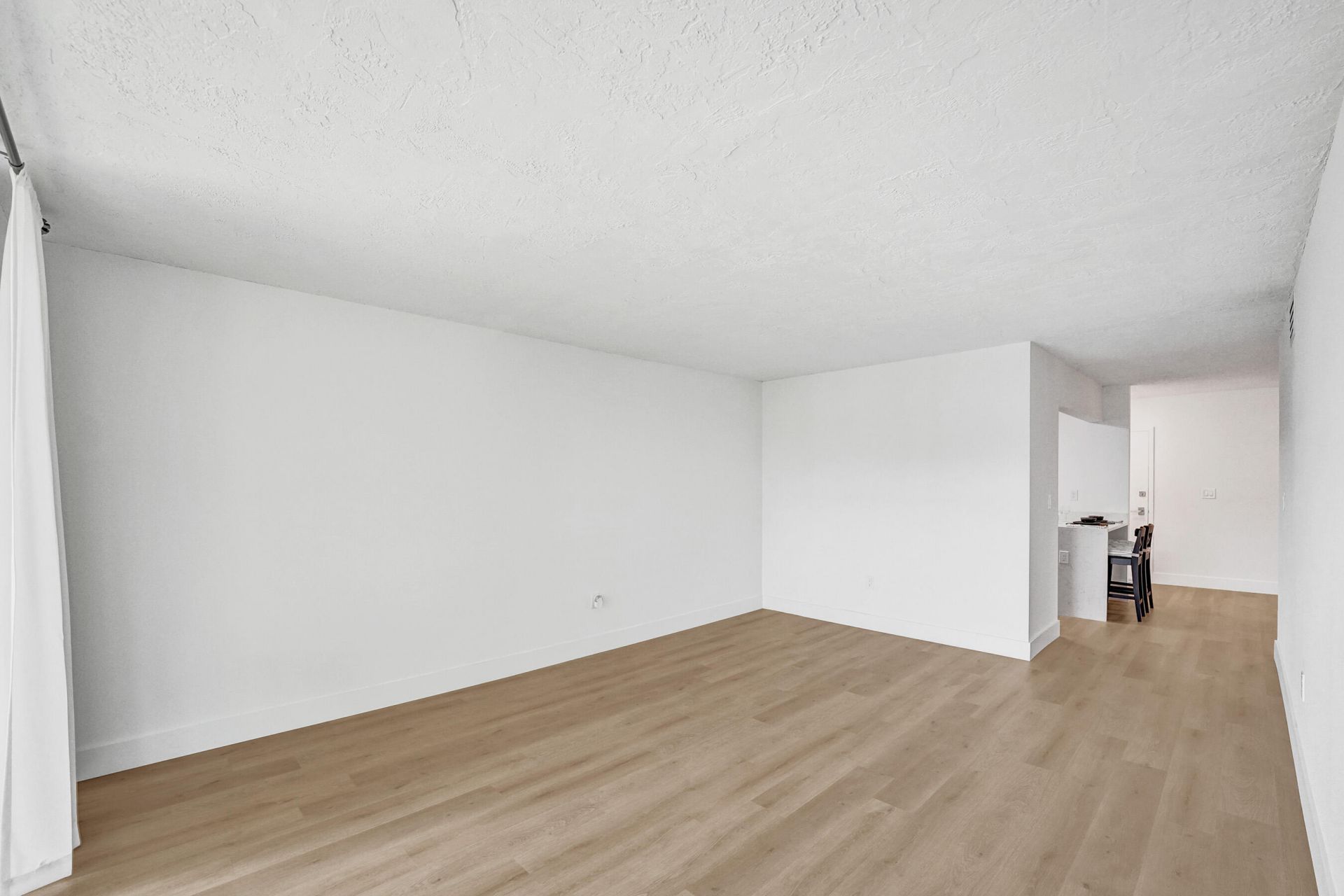 7300 NW 17th Street, Unit 305, Plantation, FL 33313 Photo