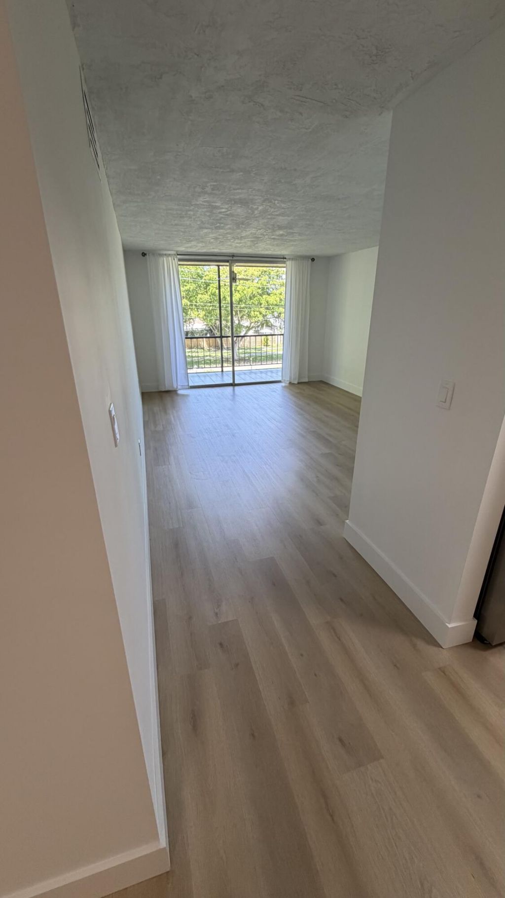 7300 NW 17th Street, Unit 305, Plantation, FL 33313 Photo