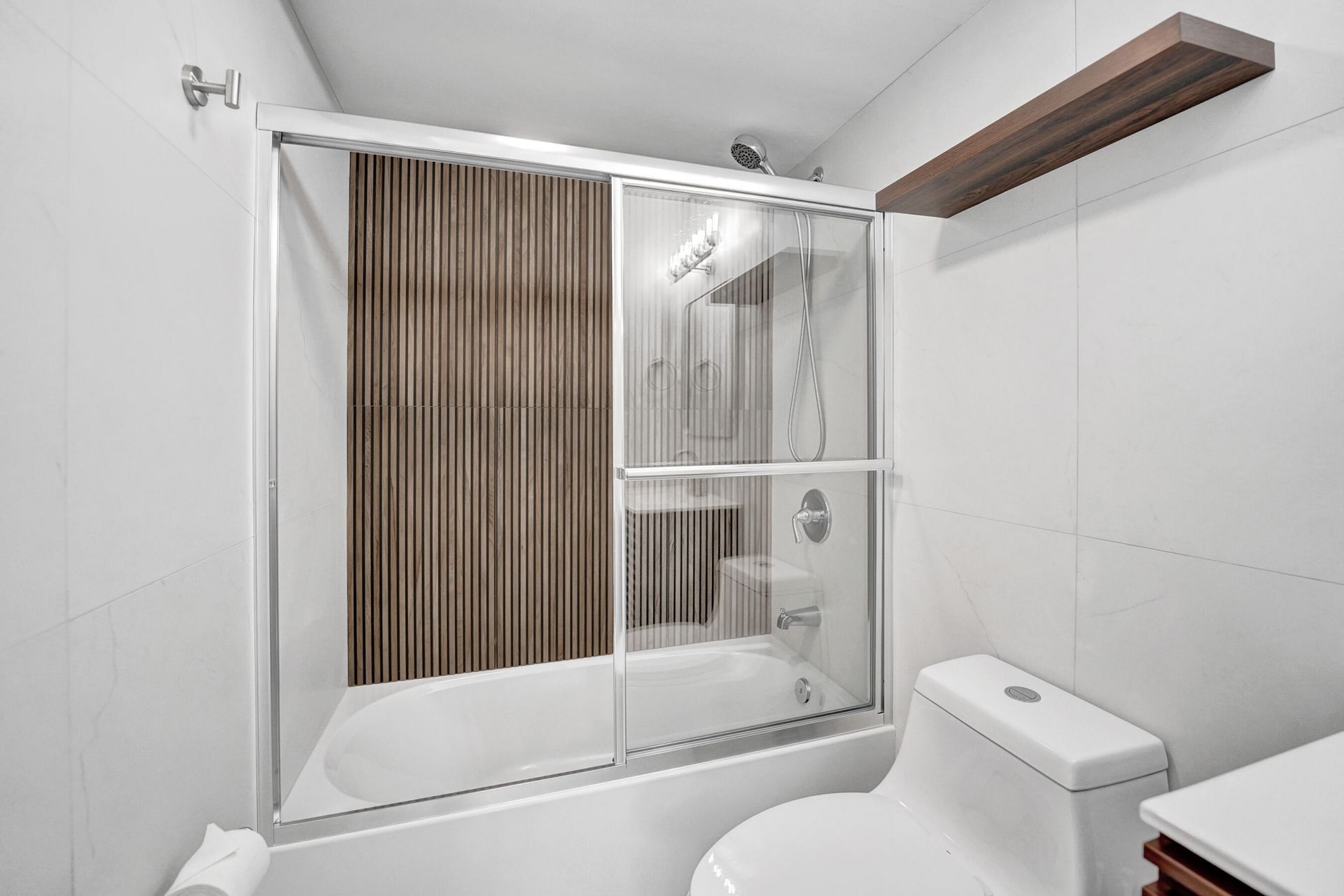 7300 NW 17th Street, Unit 305, Plantation, FL 33313 Photo