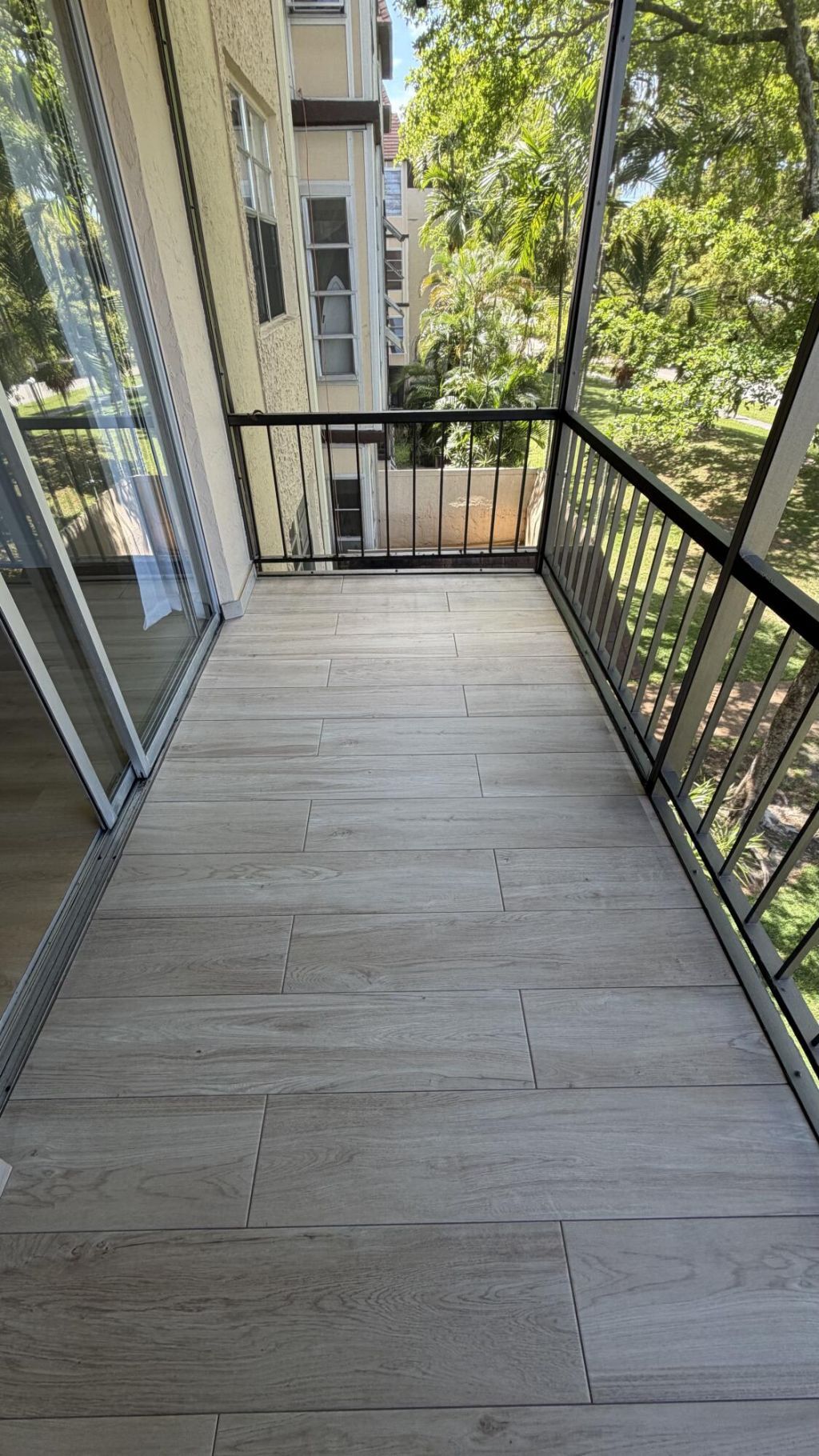 7300 NW 17th Street, Unit 305, Plantation, FL 33313 Photo