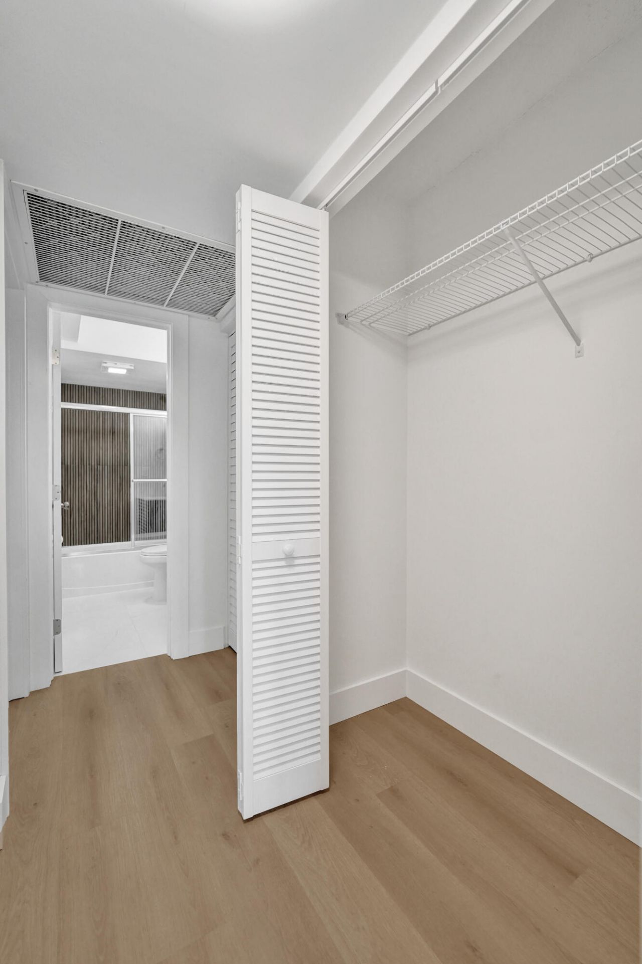 7300 NW 17th Street, Unit 305, Plantation, FL 33313 Photo