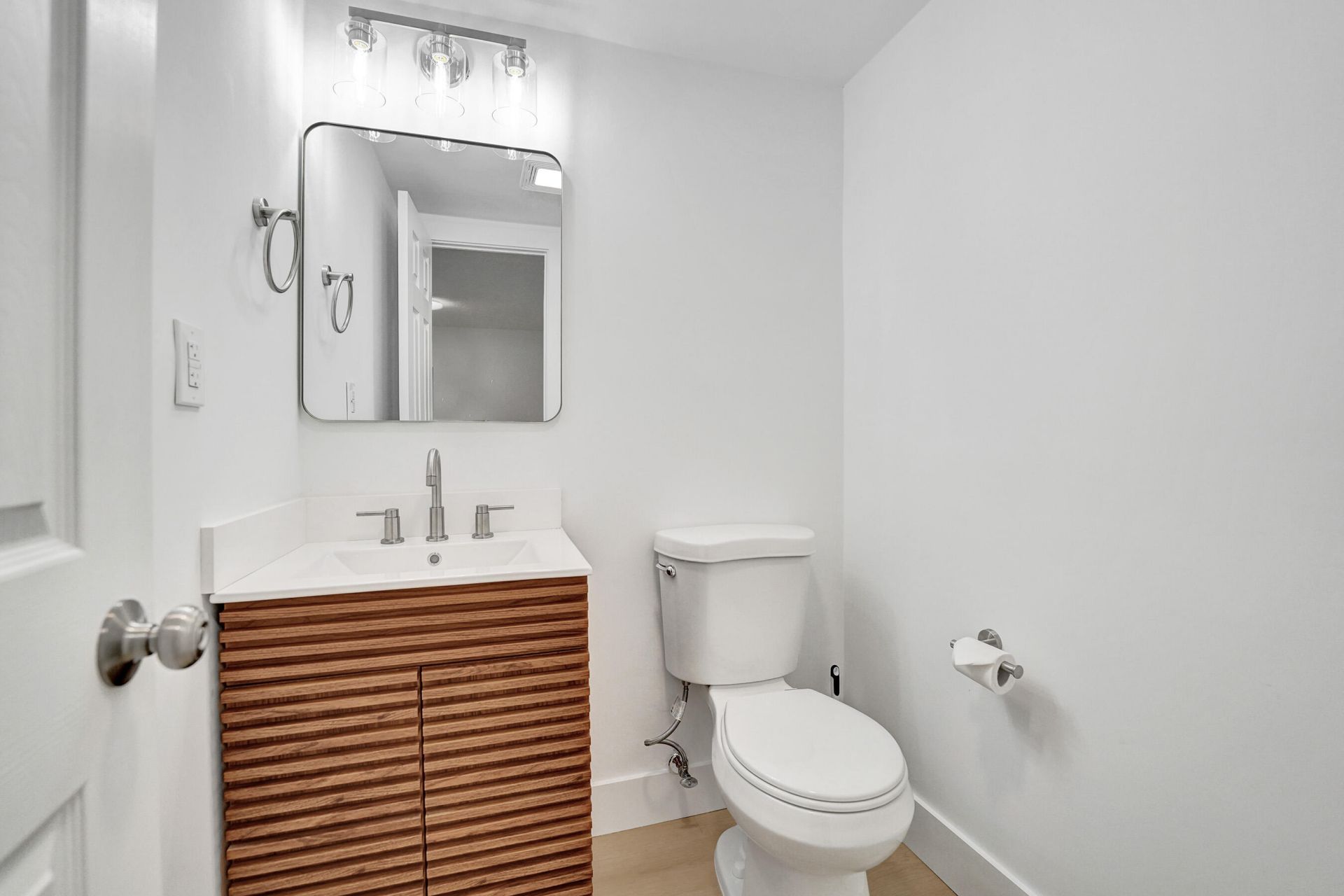 7300 NW 17th Street, Unit 305, Plantation, FL 33313 Photo