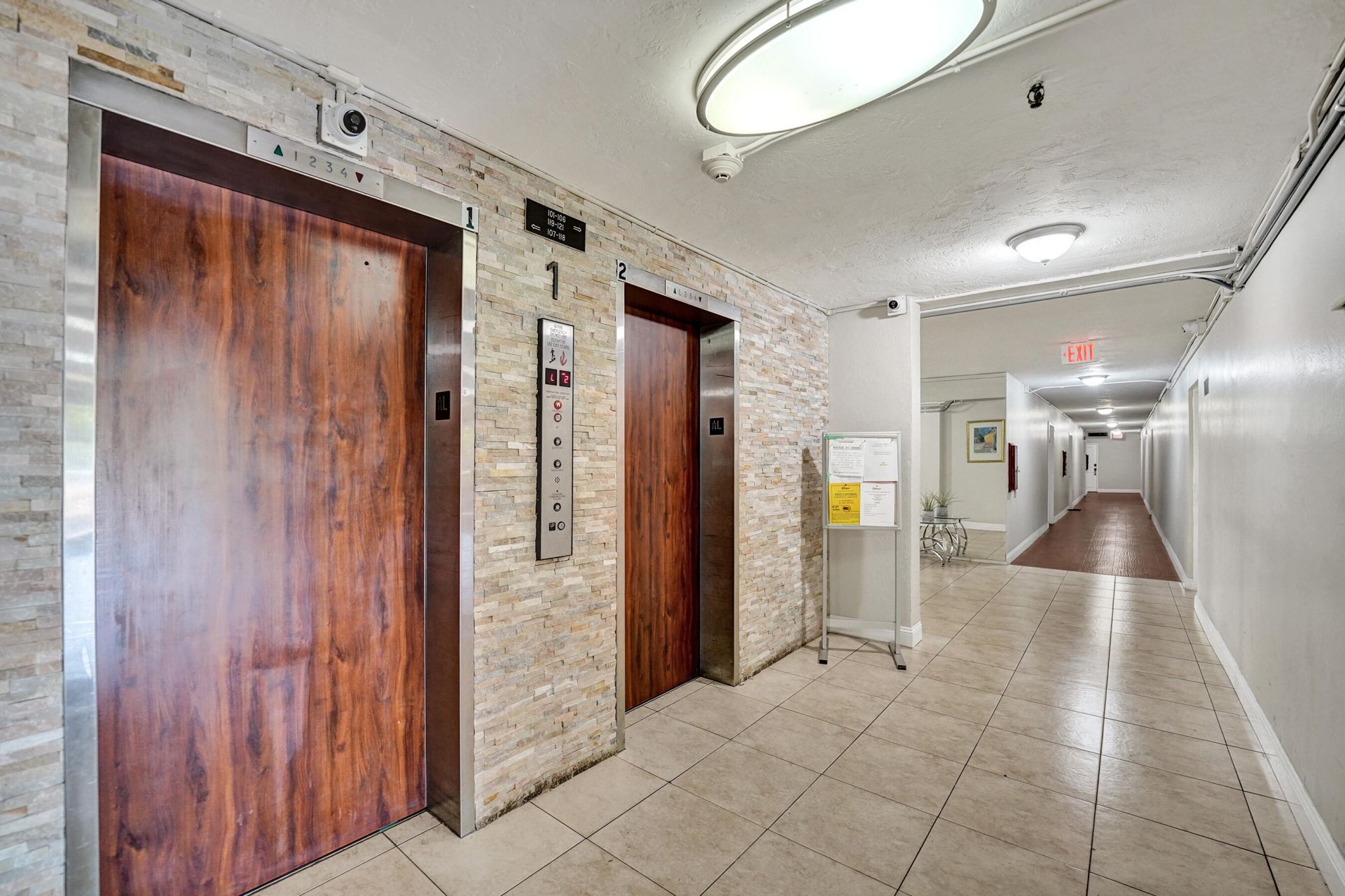 7300 NW 17th Street, Unit 305, Plantation, FL 33313 Photo