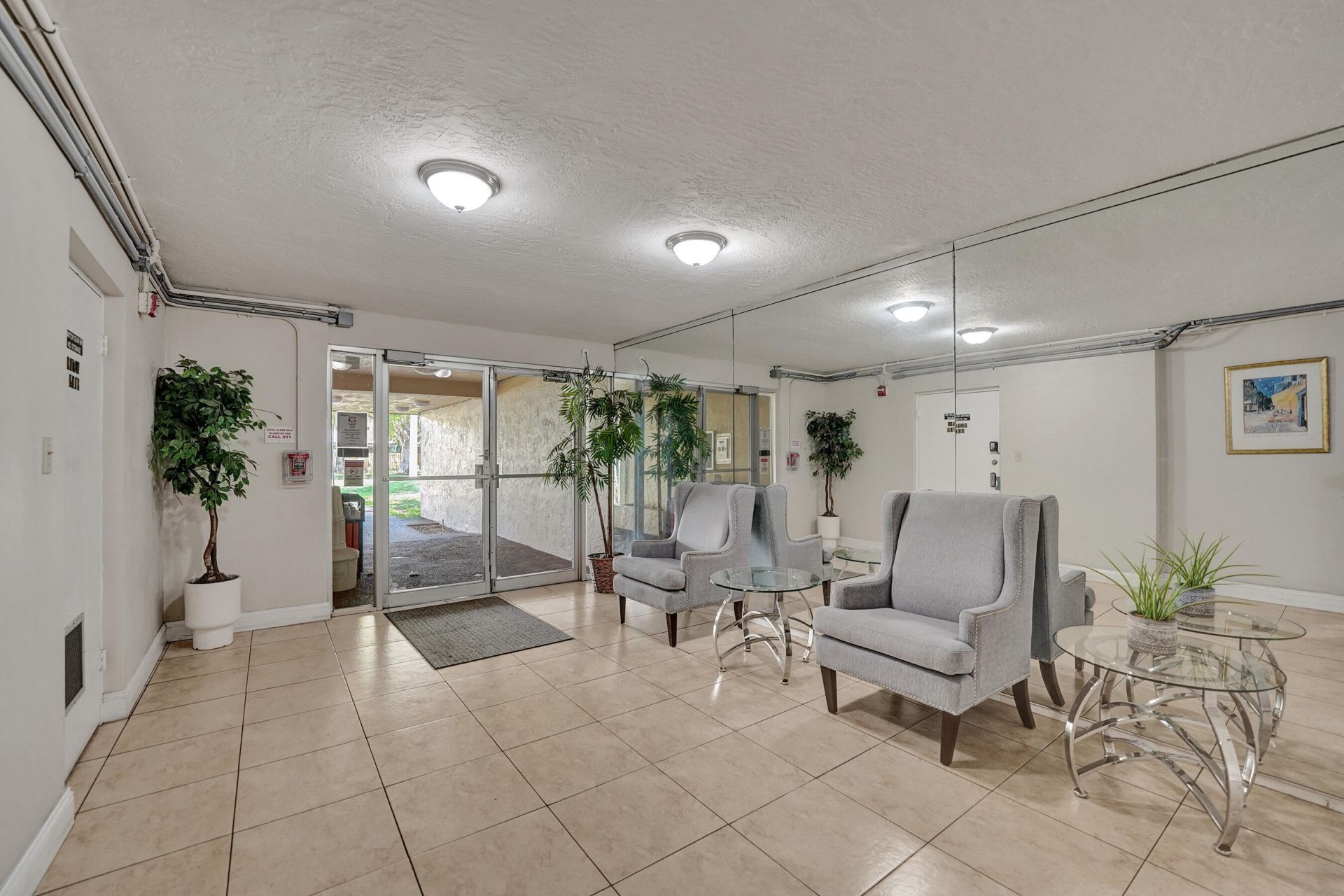 7300 NW 17th Street, Unit 305, Plantation, FL 33313 Photo