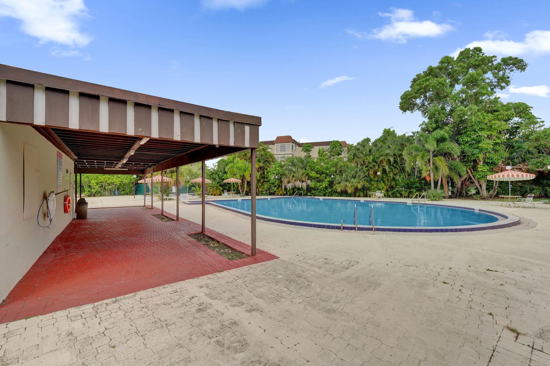 7300 NW 17th Street, Unit 305, Plantation, FL 33313 Photo